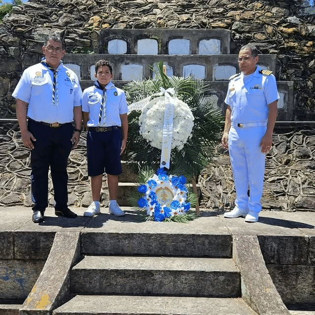 Escoteiros do Mar prestam tributo às vítimas do Encouraçado Aquidabã em Angra dos Reis