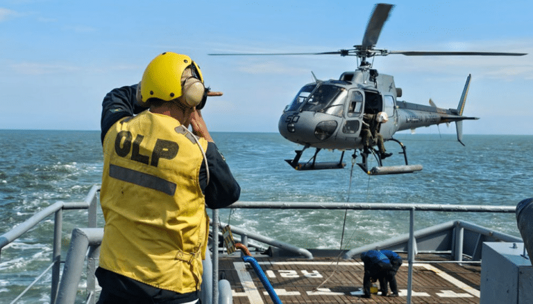 Exercícios de resgate e reabastecimento aéreo fortalecem prontidão do EsqdHU-51