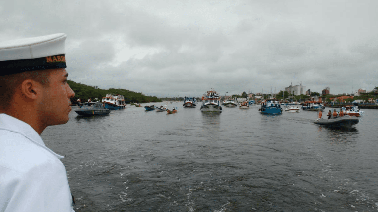 Marinha garante segurança na Procissão Marítima em Paranaguá
