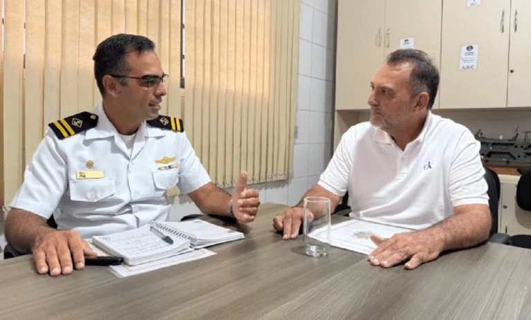 Agência Fluvial de Cruzeiro do Sul recebe Deputado Zezinho Barbary