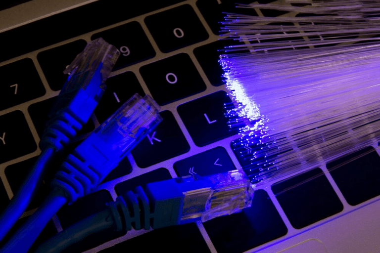 Ataques a provedores de internet expõem domínio do crime sobre conectividade