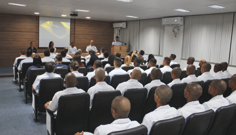 Marinha e SESI SENAI unem forças em programa de qualificação em Salvador