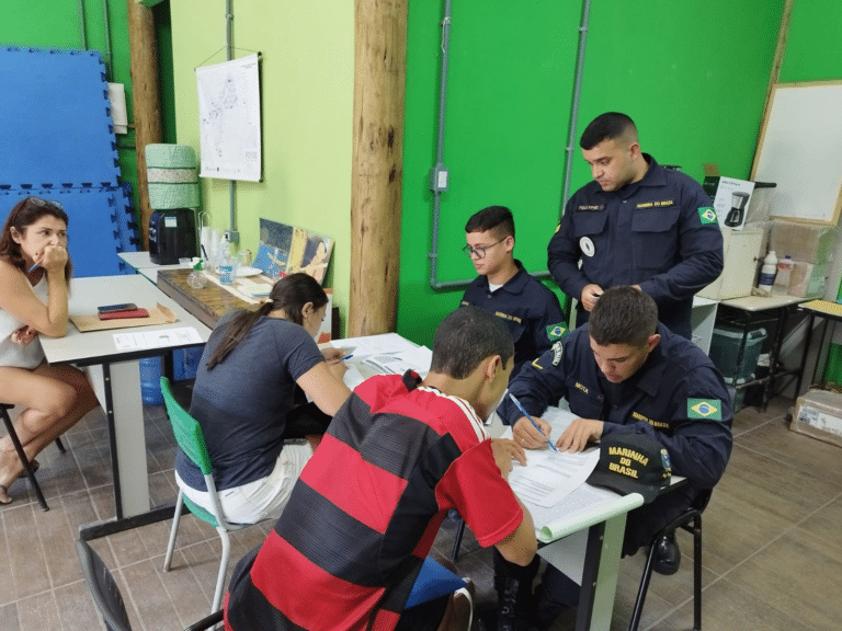 Marinha promove inclusão com curso para aquaviários em Paraty
