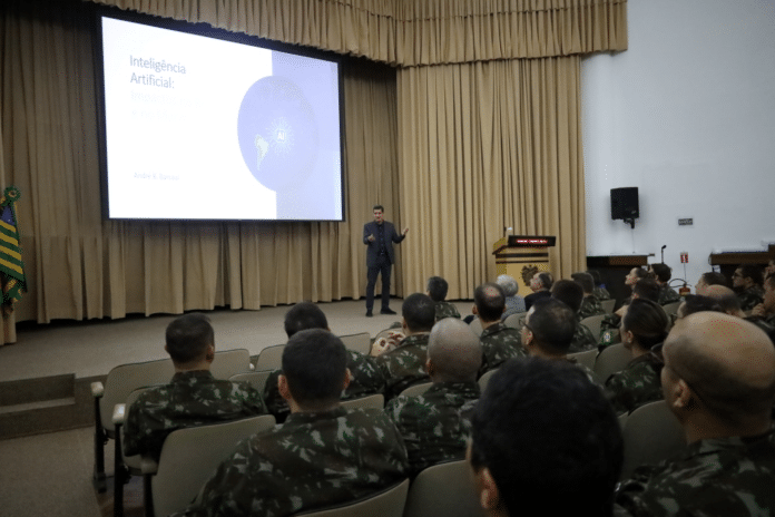 Palestra sobre Inteligência Artificial em auditório militar.