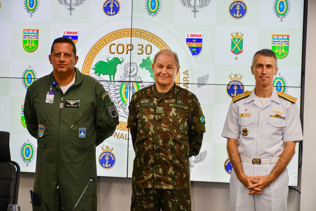 Militares brasileiros em evento COP 30