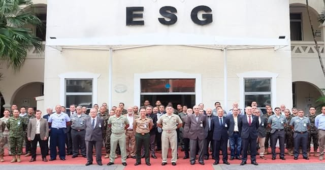 Seminário da ESG aprofunda doutrina das Operações Conjuntas