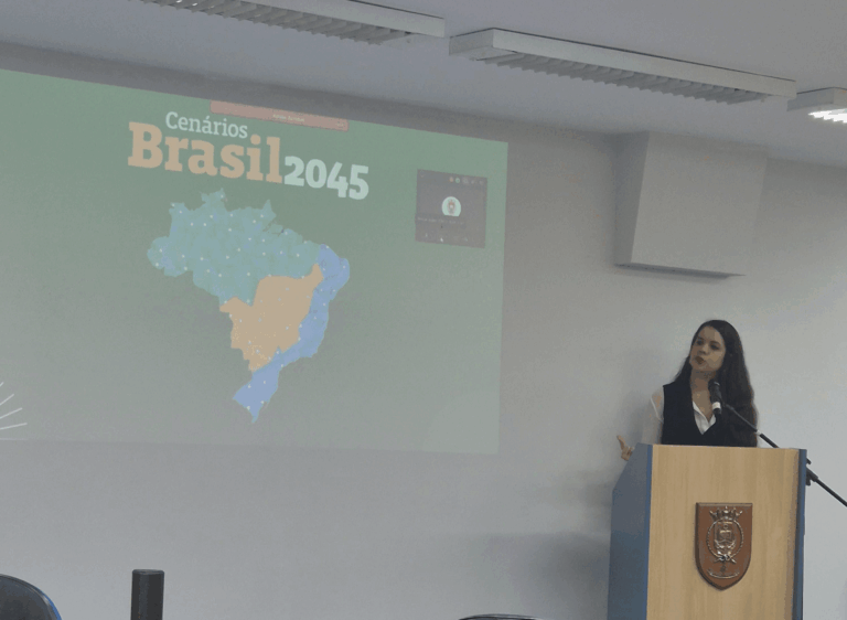 Apresentação sobre cenários do Brasil em 2045.